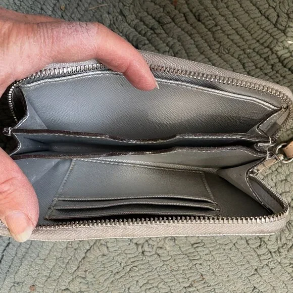 Michal Kors Silver MK LOGO wallet wristlet zipper Jet Set - Picture 4 of 9